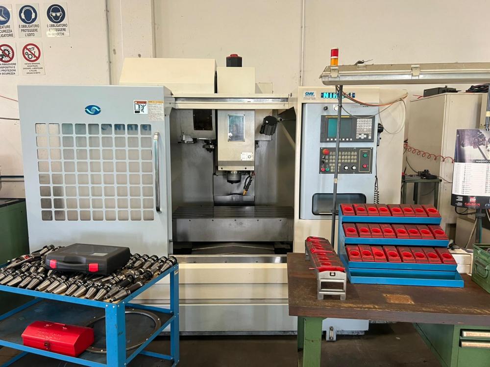 Centro di lavoro NIKKEI VH 1010